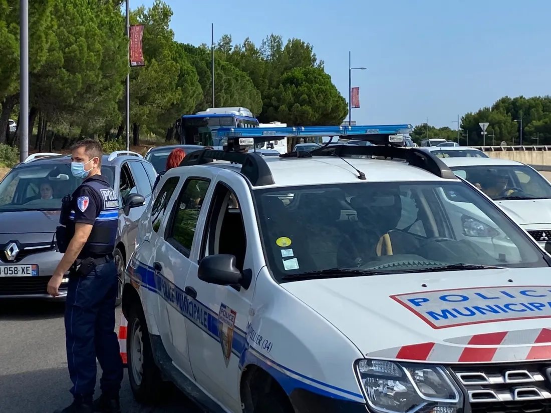 C'était la pagaille hier matin près du Zénith de Montpellier.